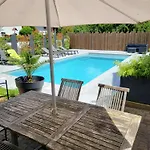 L'oasis De - Privé Dans Avec Piscine Villa Dalhunden