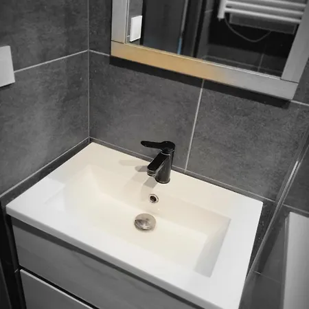 Prive Dans Avec Piscine